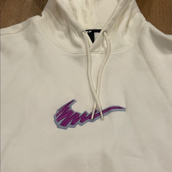 Nike SB Hoodie - Picture 2 of 2